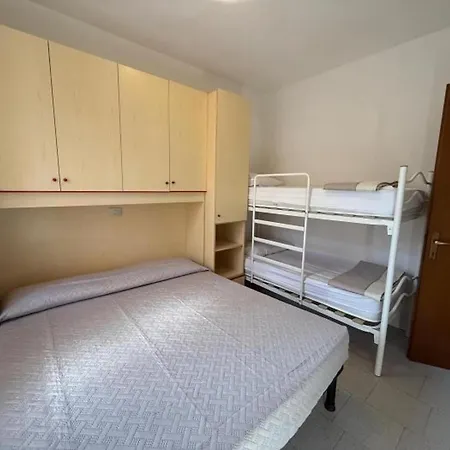 Apartmán Beachside Italian For 6 Rosapineta